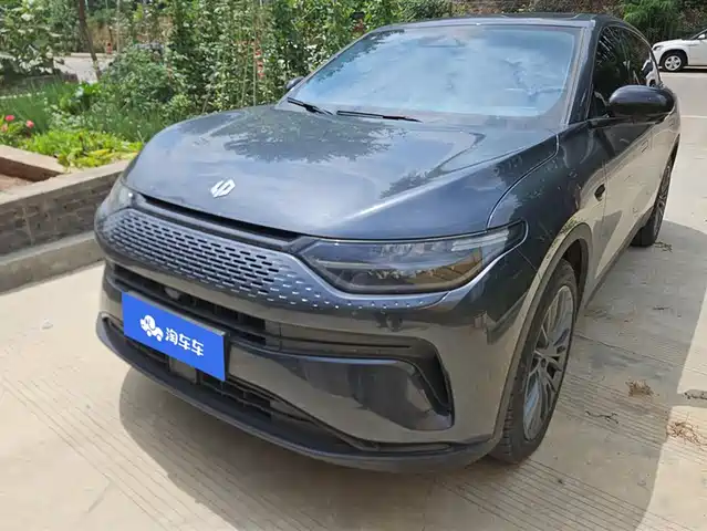 ZERO-RUNNING CAR ZERO RUN C11 2023