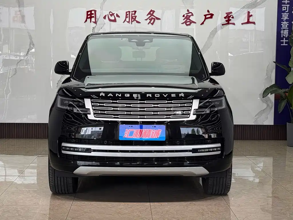 Land Rover Range Rover 2023 3.0 L6 400PS Long Wheelbase
