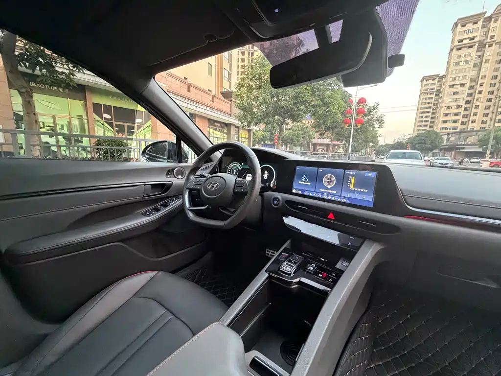 Hyundai Sonata — миниатюра 10