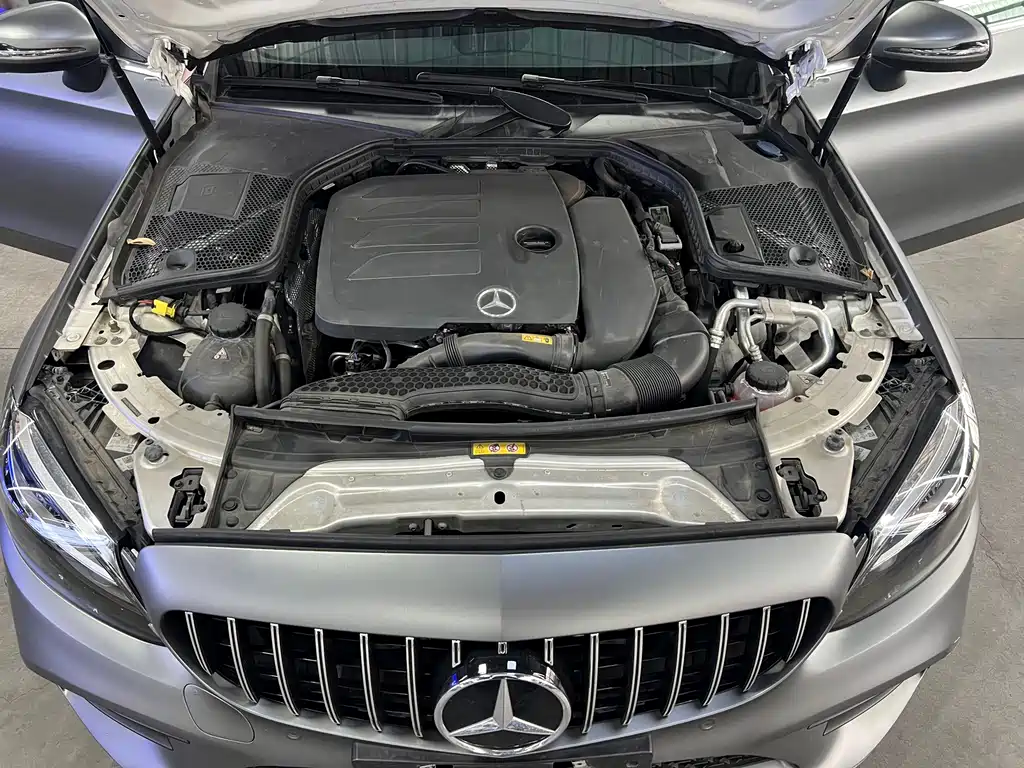 Mercedes-Benz C-Class (Import) — миниатюра 12