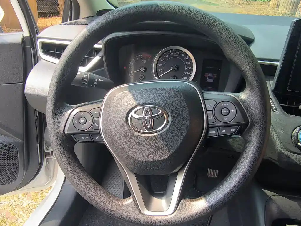 Toyota Corolla — миниатюра 6