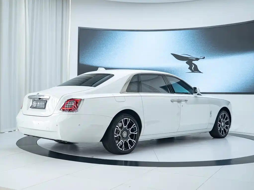 Rolls-Royce Ghost — миниатюра 4