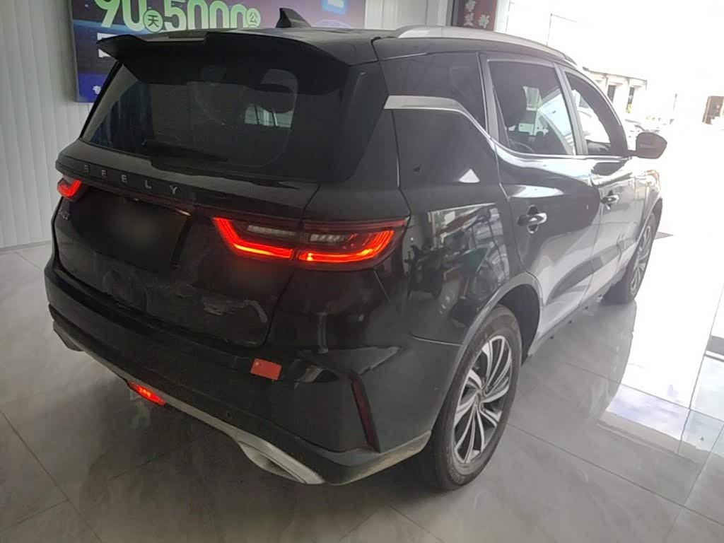 Geely Emgrand X6 1.4 л 2022 г. Чёрный, пробег 49400 км