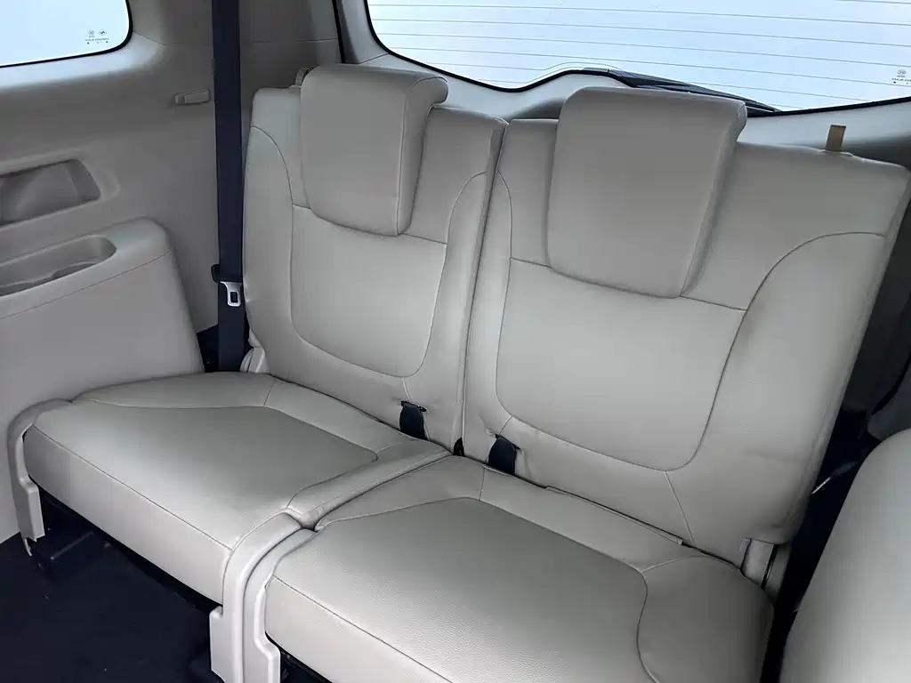 Mitsubishi Pajero Sport — миниатюра 14