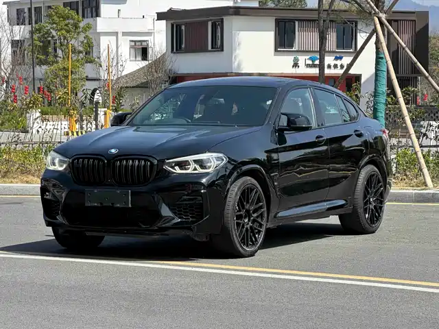 BMW X4 M
