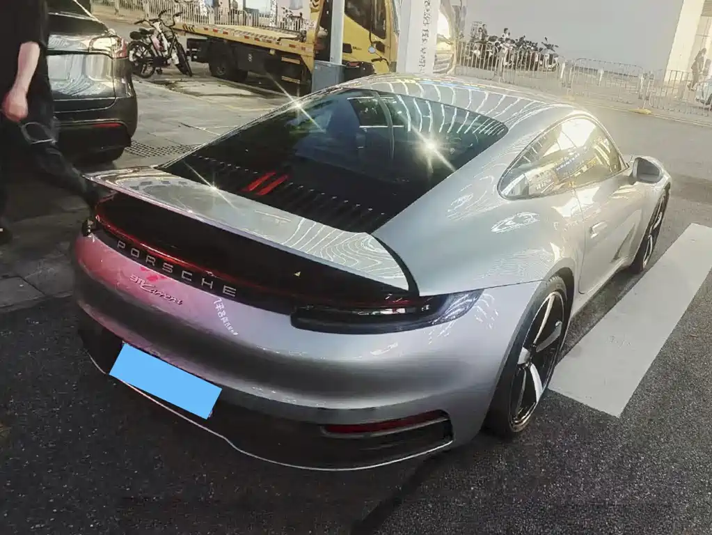 Porsche 911 2023 Carrera 3.0T