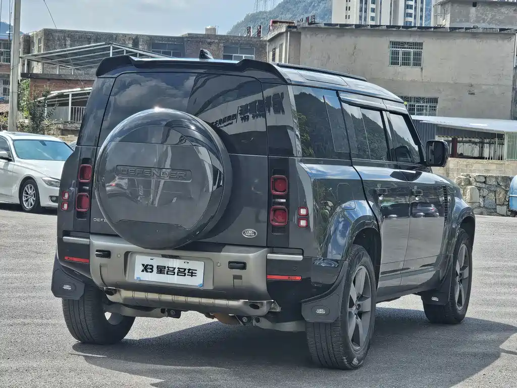 Land Rover Defender — миниатюра 13
