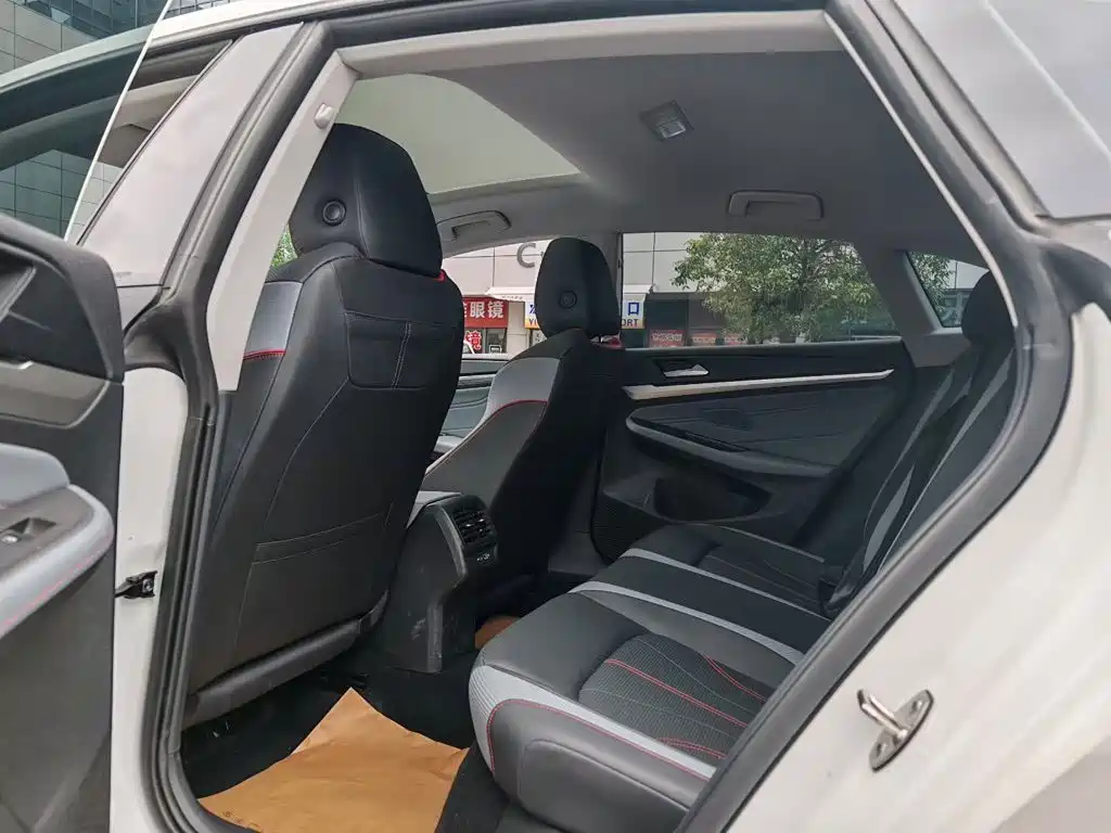 Volkswagen Lamando — миниатюра 3