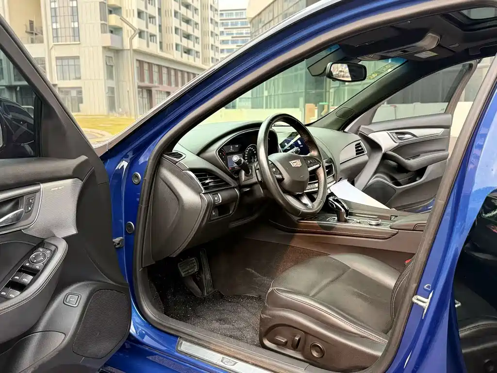 Cadillac CT5 — миниатюра 3