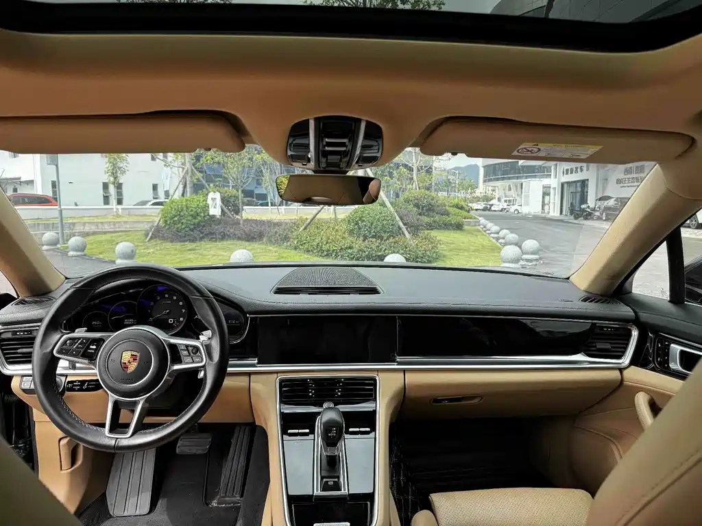 Porsche Panamera — миниатюра 10