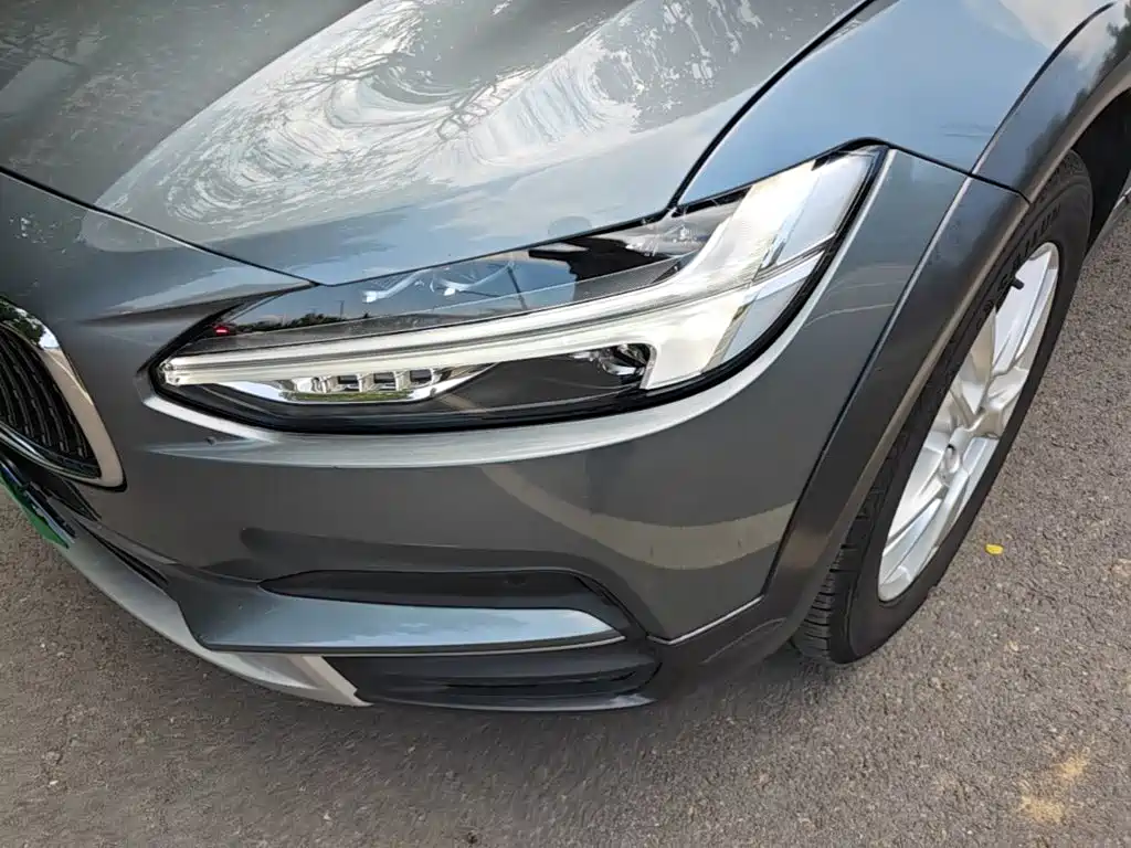 Volvo V90 — миниатюра 24