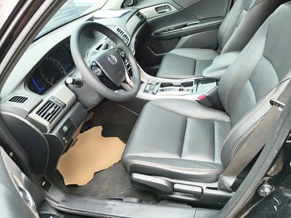 Honda Accord — миниатюра 15