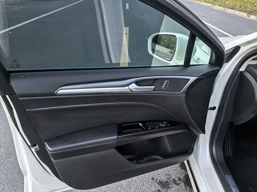 Ford Mondeo 2013 1.5L GTDi180 Fashion