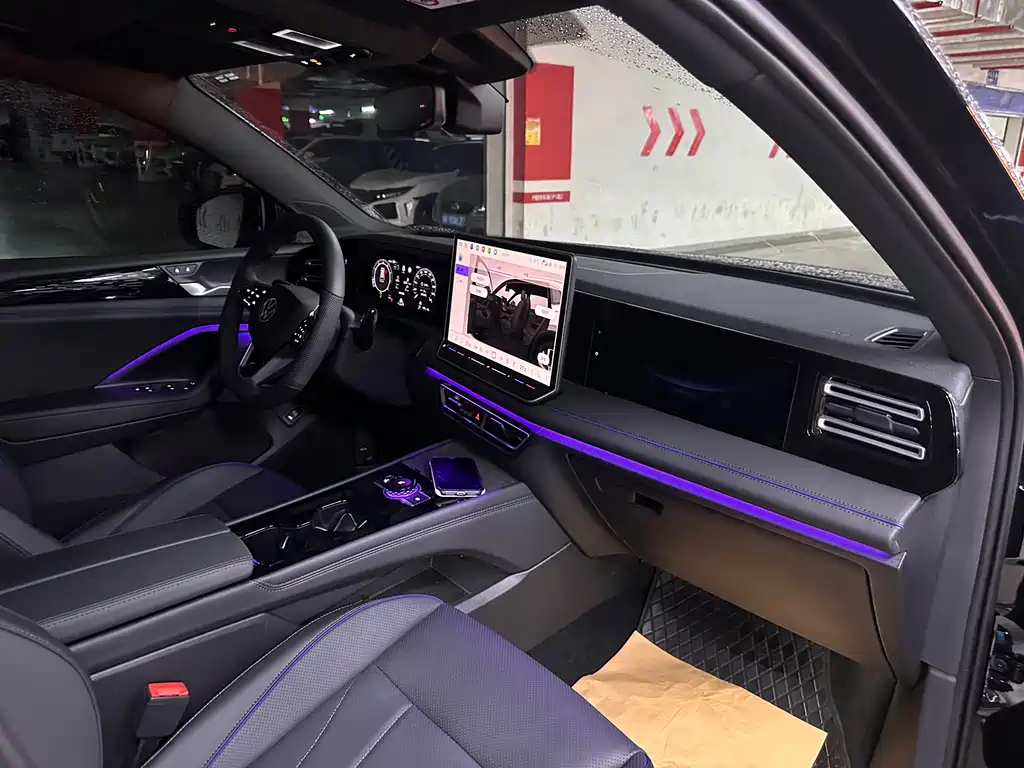 Volkswagen Tiguan L — миниатюра 8