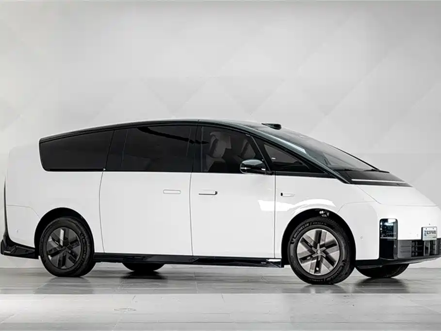 Li Auto MEGA 2025 Home