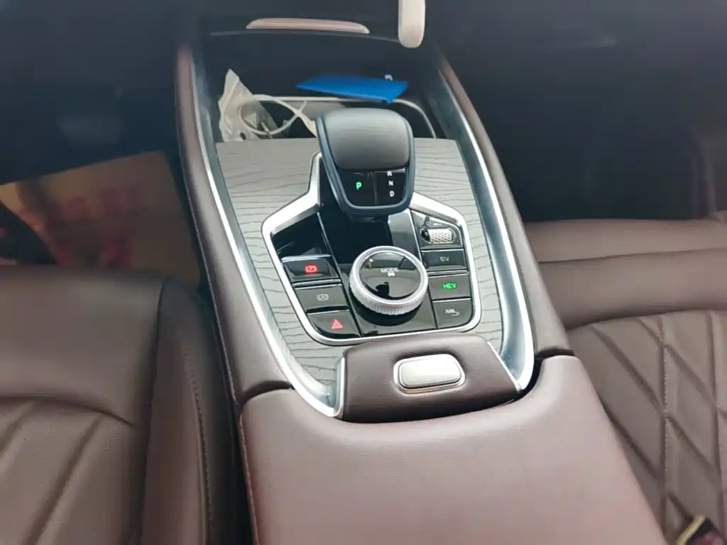 Chery Tiggo 8 PRO NEV — миниатюра 14