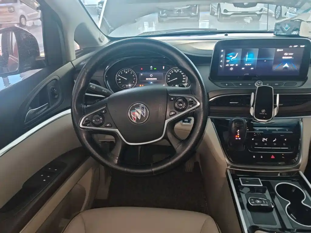 Buick GL8 — миниатюра 11