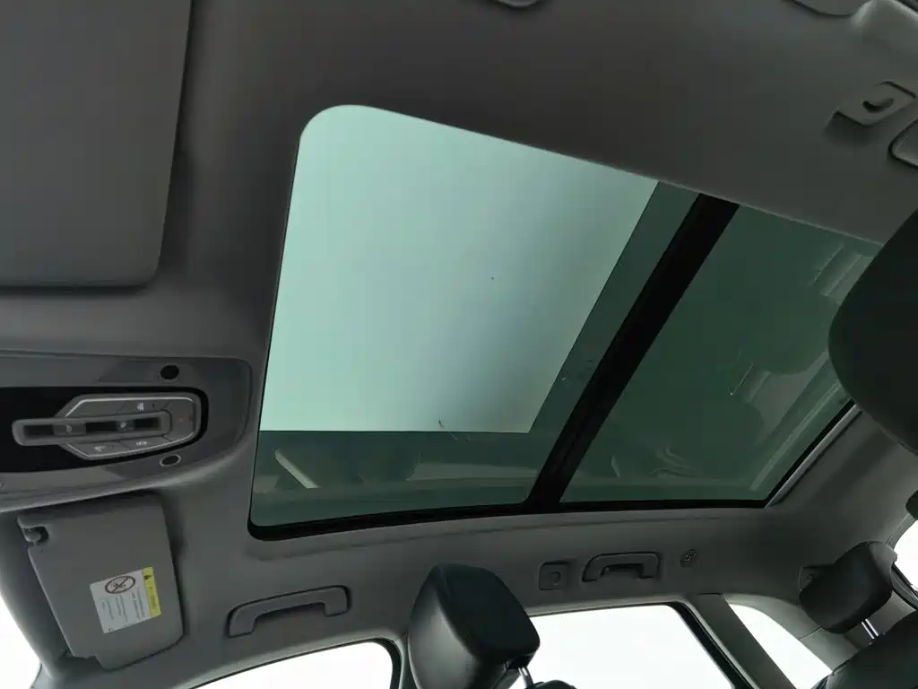 Audi Q5L — миниатюра 14
