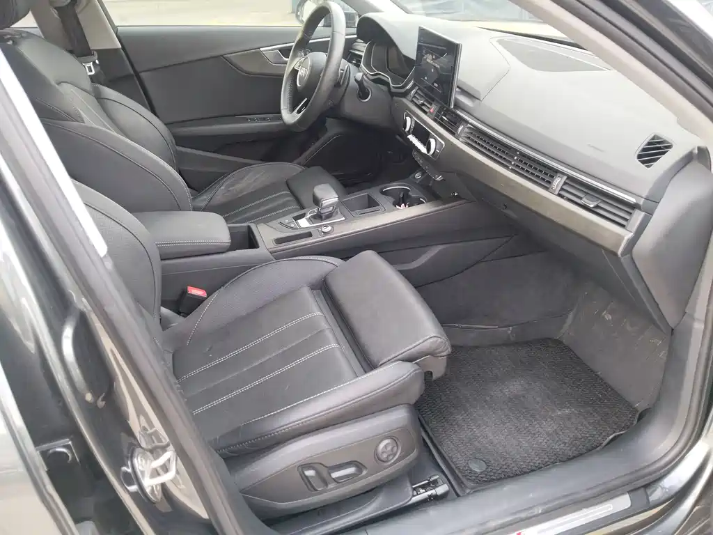 Audi A4L 2020 40 TFSI Fashion