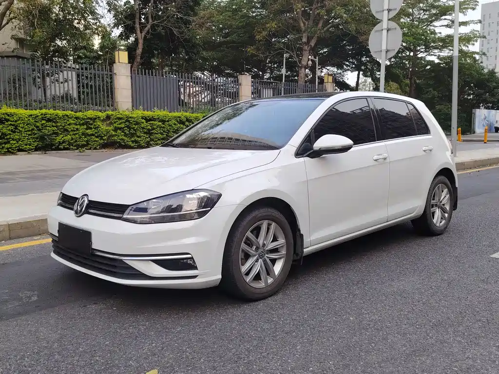 Volkswagen Golf 2018 230TSI AT Comfort