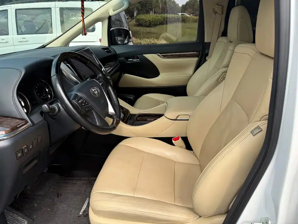 Toyota Alphard 2021 — фото 5