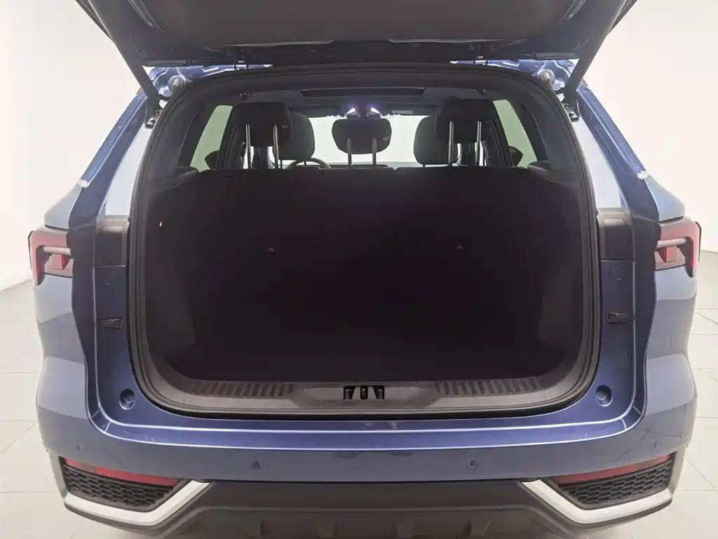 Ford Equator Sport — миниатюра 16