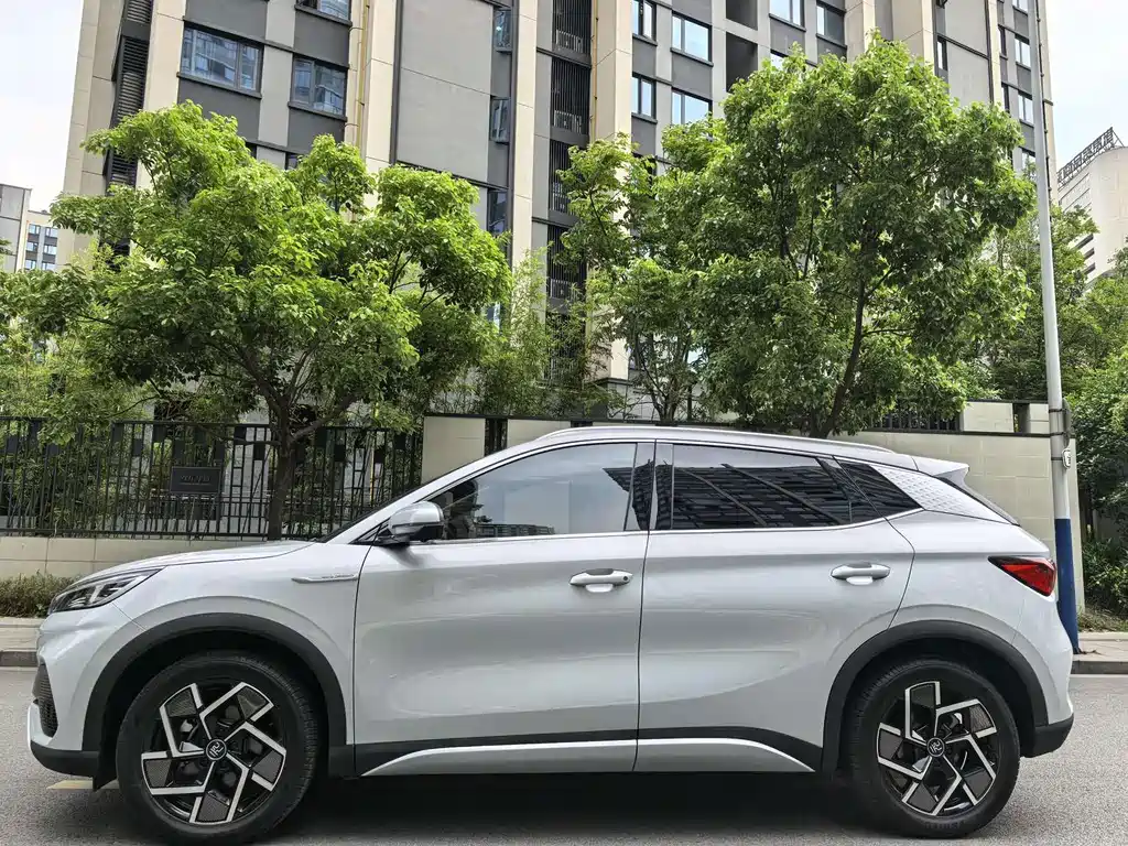 BYD Yuan Plus — миниатюра 17