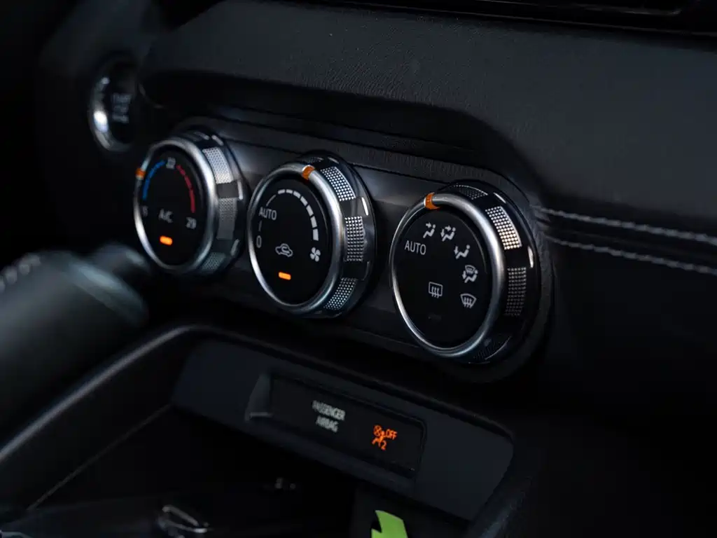 Mazda MX-5 — миниатюра 7