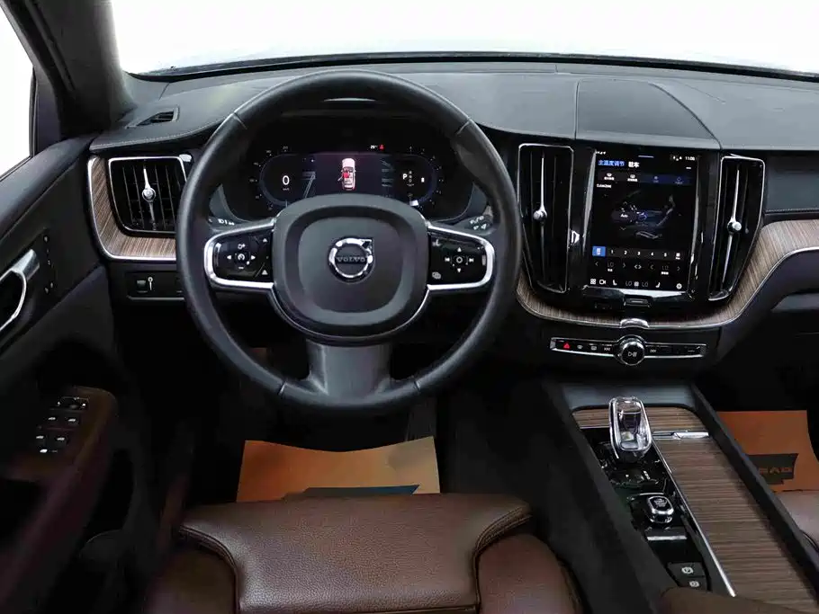 Volvo XC60 — миниатюра 22