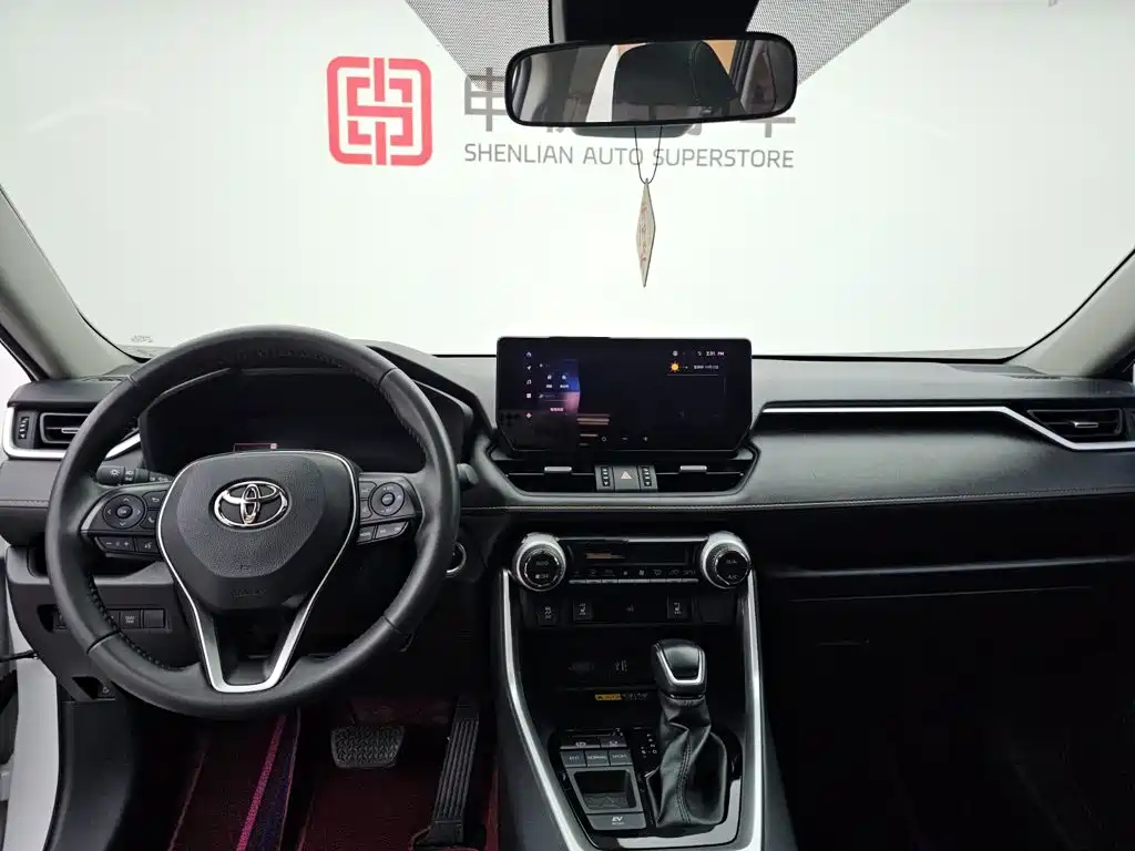 Toyota RAV4 — миниатюра 16