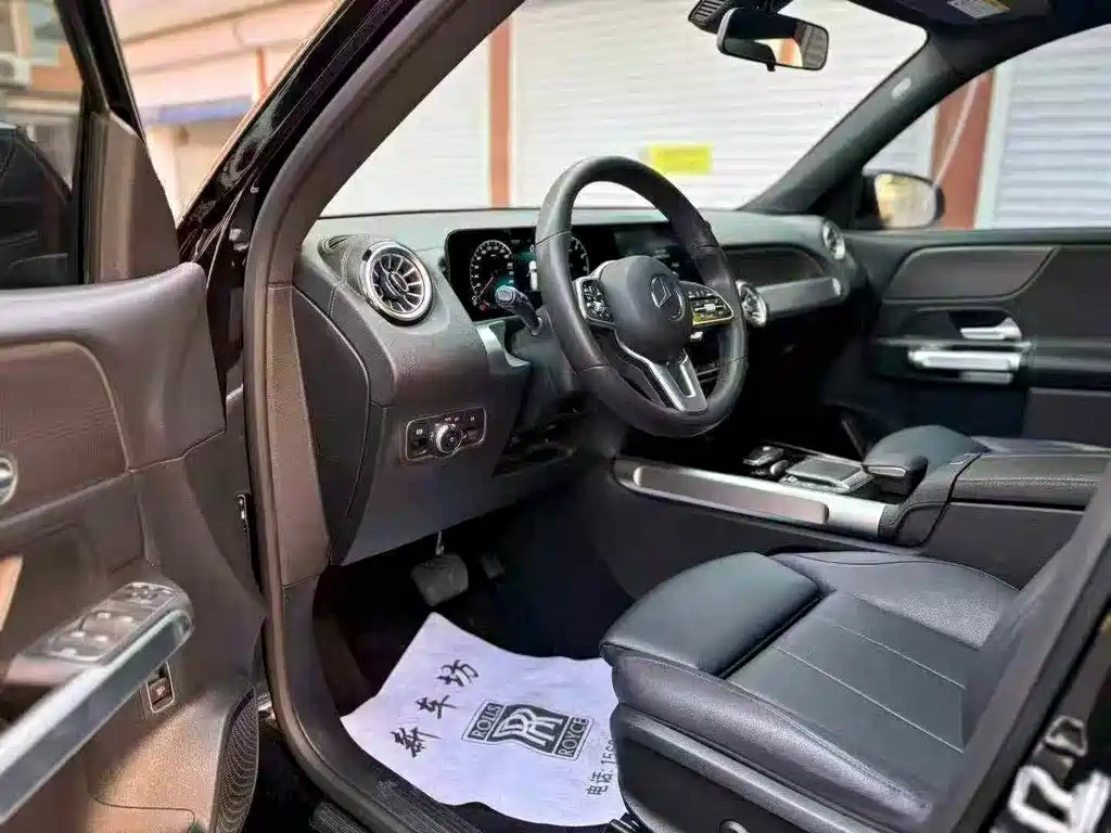 Mercedes-Benz GLB — миниатюра 4