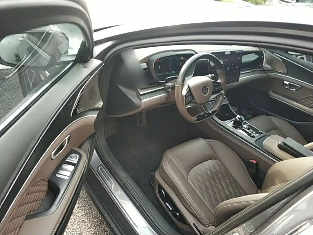 BYD Han — миниатюра 16
