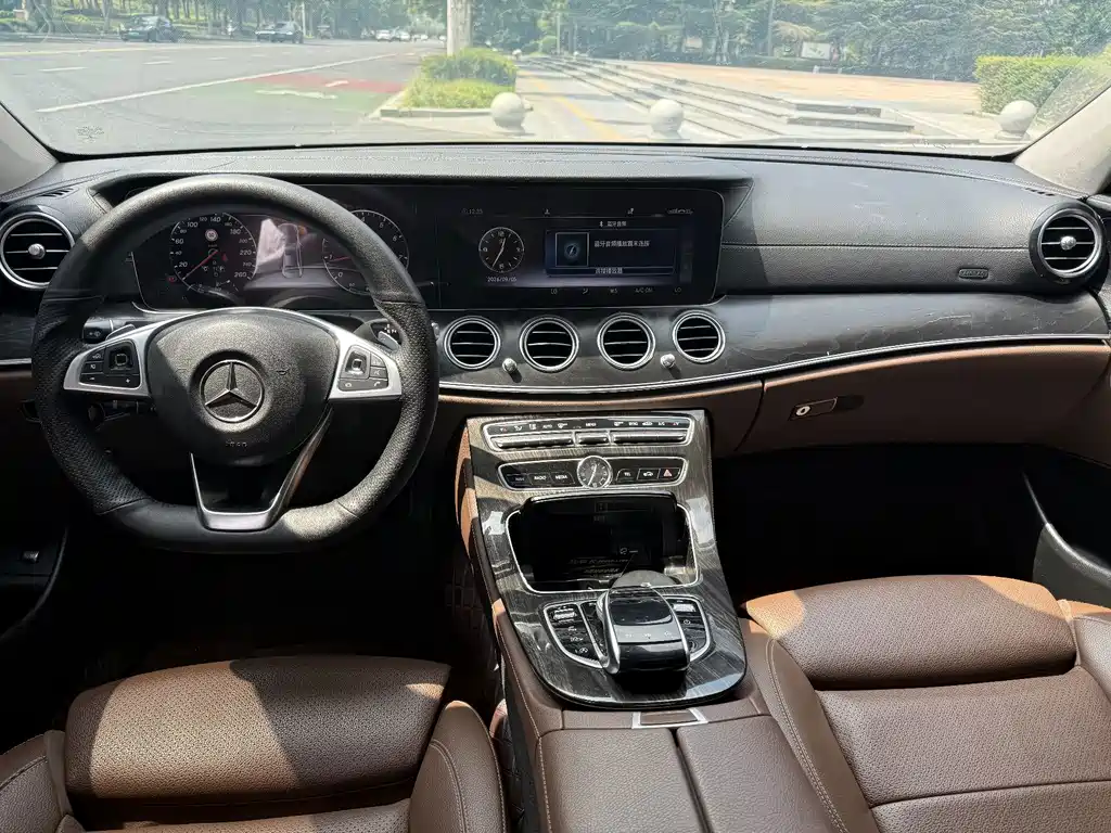 Mercedes-Benz E-Class E 2017 E 200 L 4MATIC
