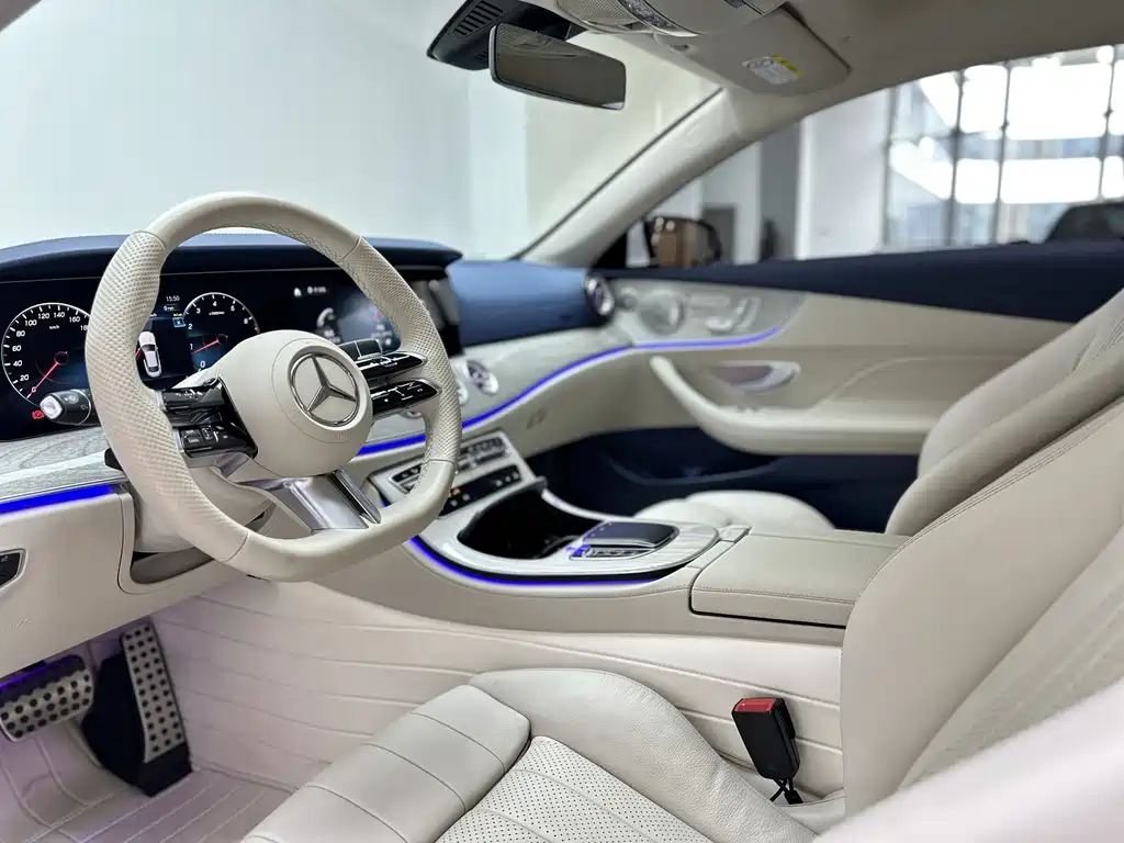 Mercedes-Benz E-Class (Import) — миниатюра 9
