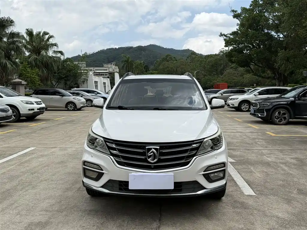 Baojun 560 2017 1.5T DCT Premium