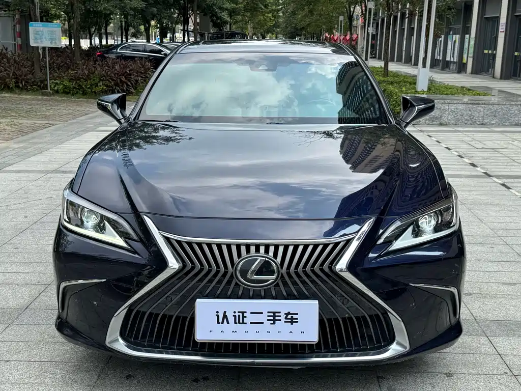 Lexus ES — миниатюра 2