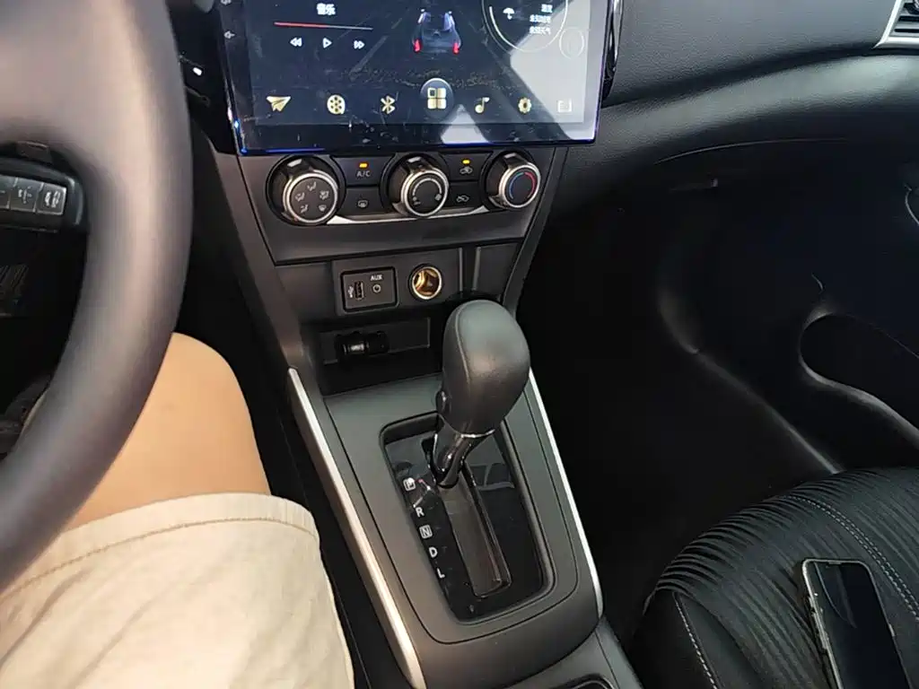 Nissan Sylphy — миниатюра 7