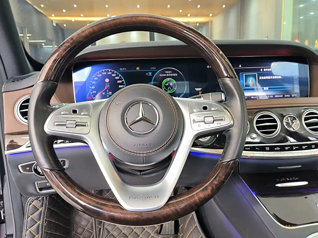 Mercedes-Benz S-Class — миниатюра 6