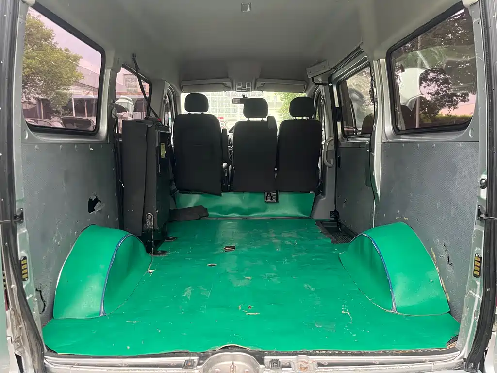 Maxus V80 2018 2.5T 6 MT Elite 5-6 мест