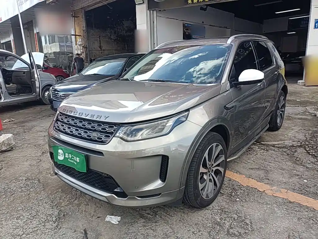 Land Rover Discovery Sport 2022 249PS R-Dynamic HSE Luxury 7 мест