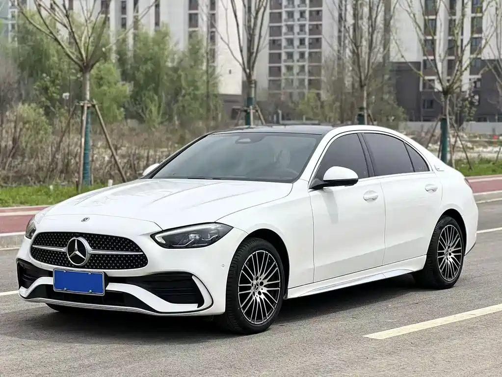 Mercedes-Benz C-Class 2024