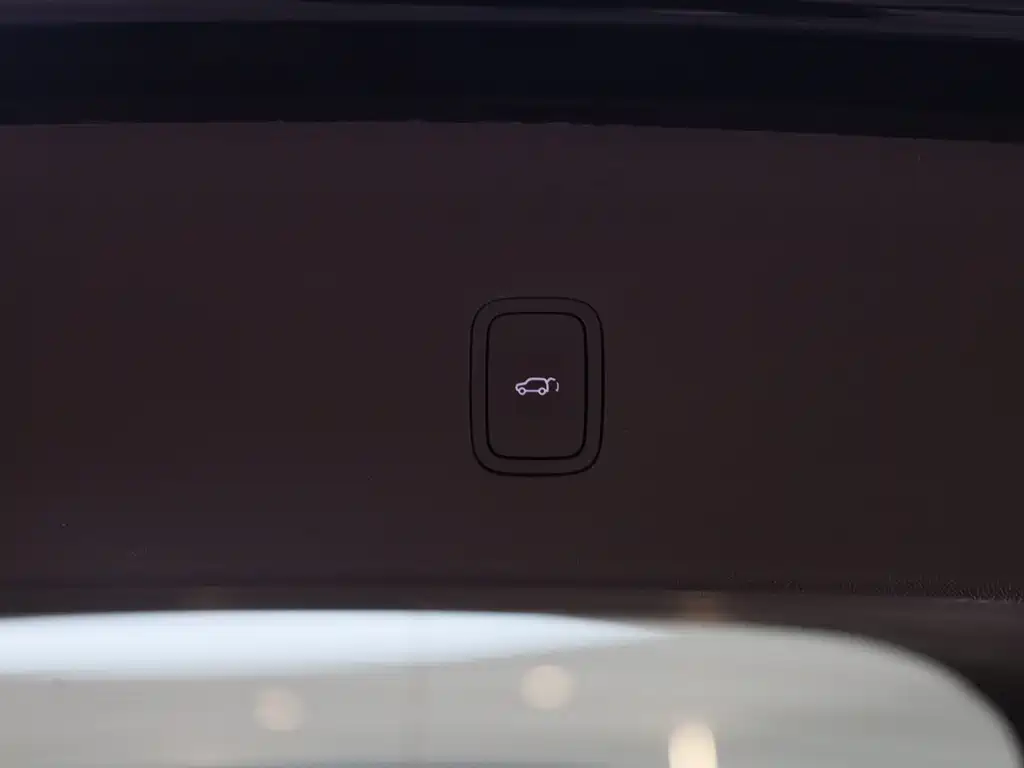 AITO ASK THE WORLD M9