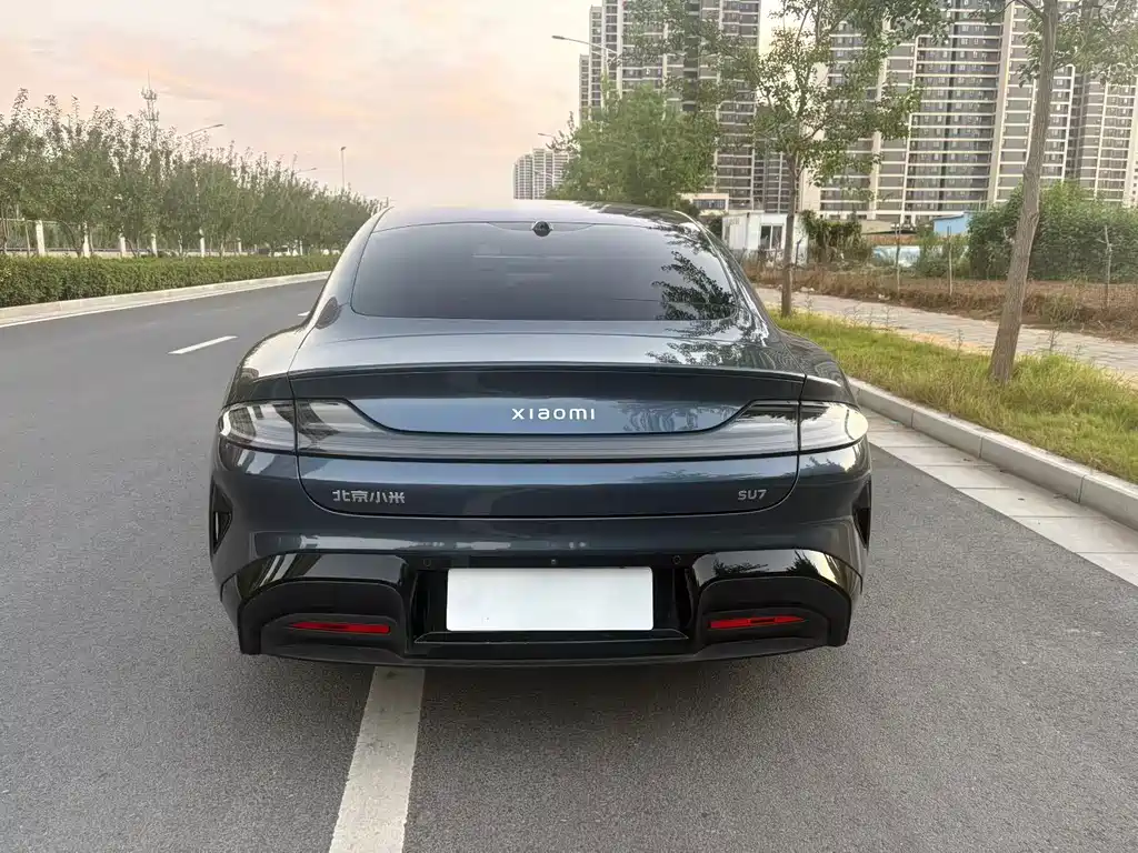 Xiaomi SU7 — миниатюра 8
