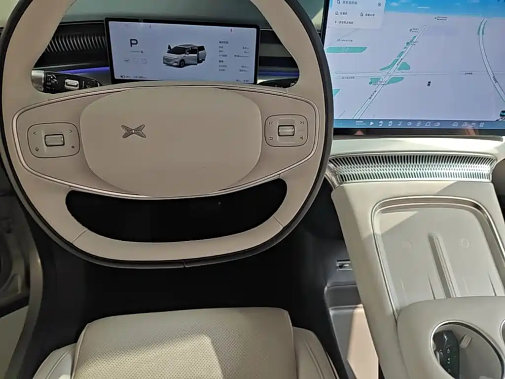 XPeng X9 — миниатюра 14