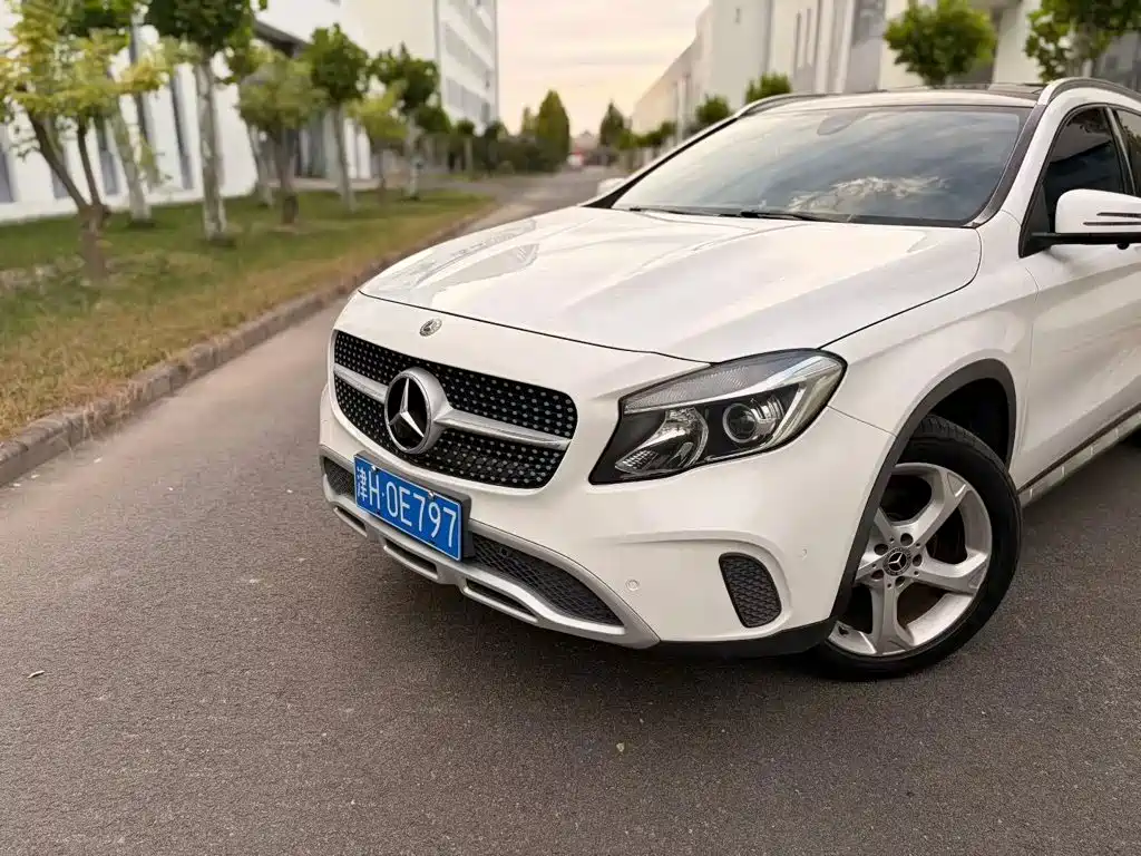 Mercedes-Benz GLA — миниатюра 2