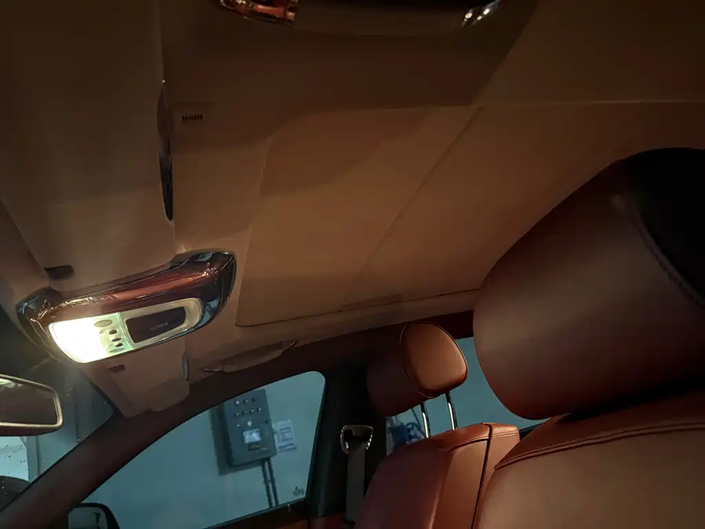 Rolls-Royce Ghost — миниатюра 8