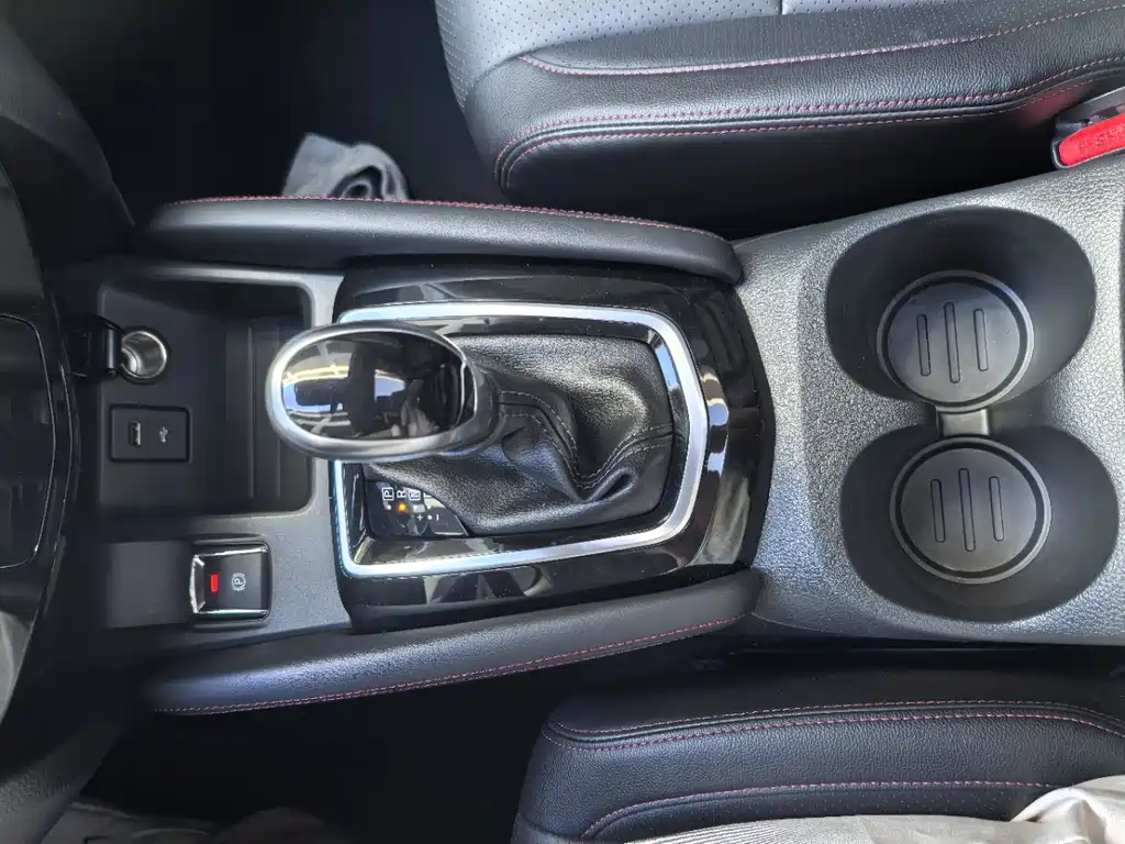 Nissan Qashqai — миниатюра 15