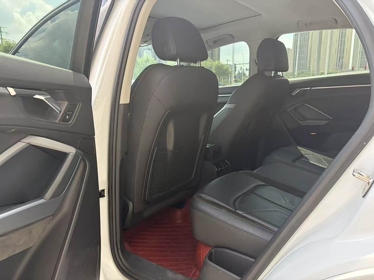 Audi Q3 Sportback 1.4 л 2023 г. Белый, пробег 36000 км