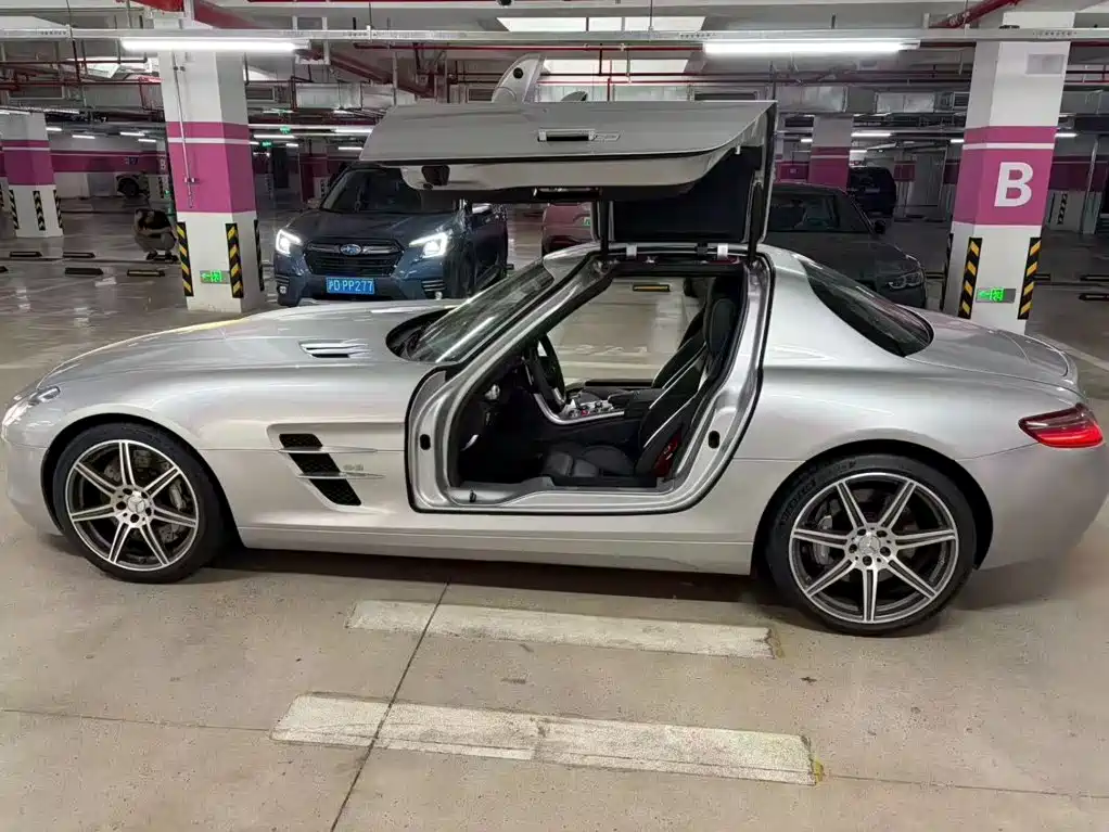 Mercedes-Benz SLS AMG — миниатюра 3