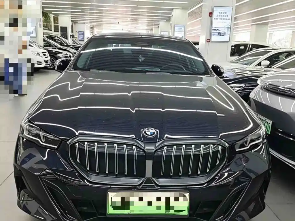 BMW i5 — миниатюра 2